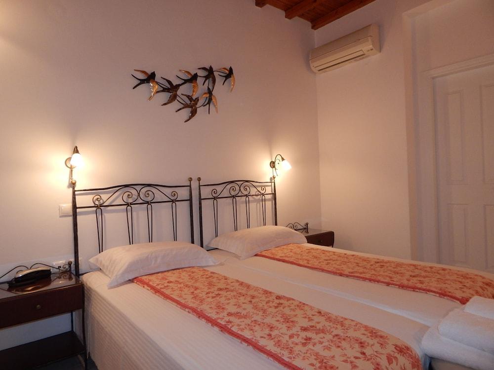 Mr & Mrs White Tinos Hotell Exteriör bild