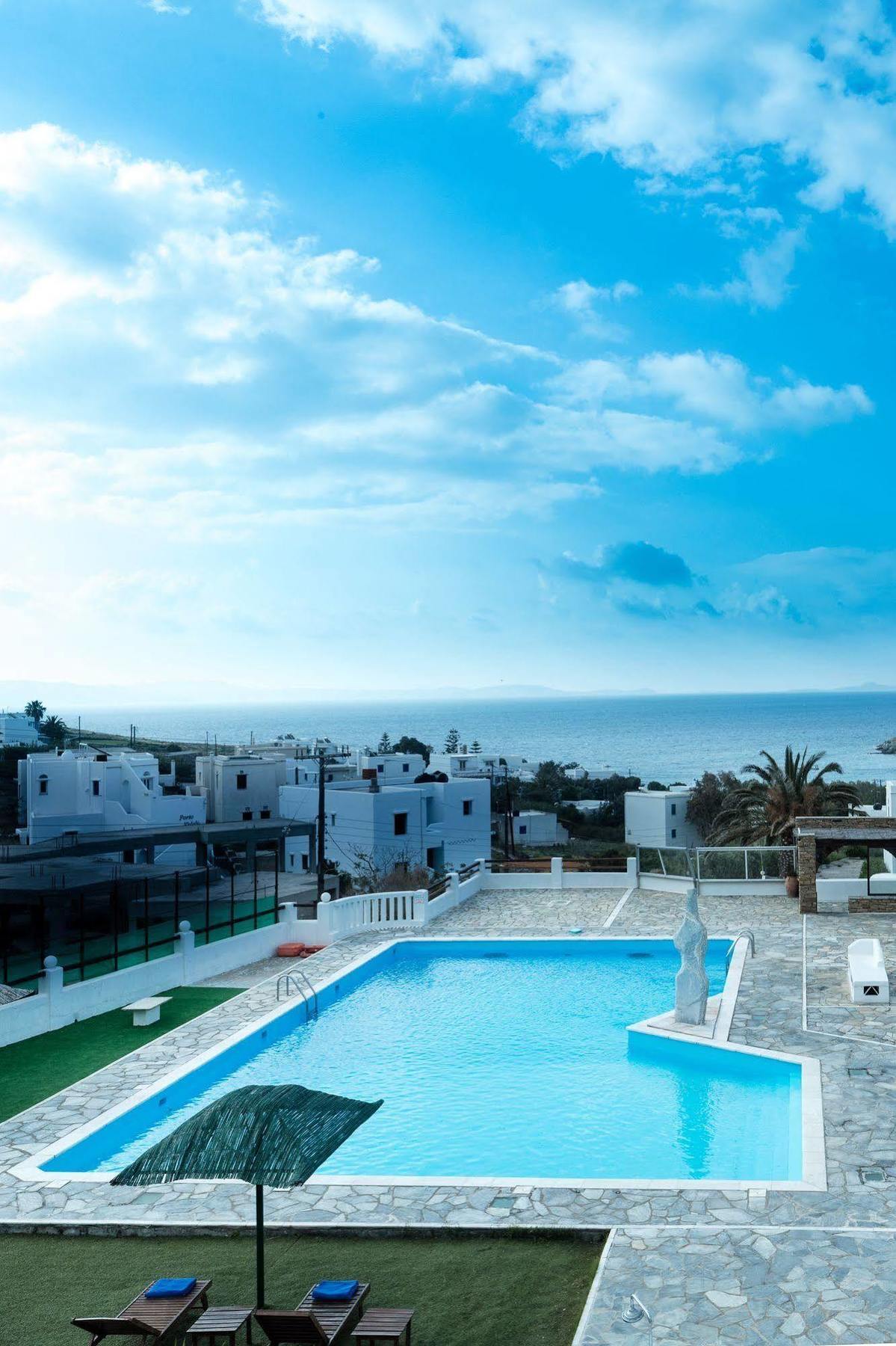 Mr & Mrs White Tinos Hotell Exteriör bild